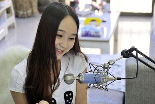 女主播吃小瓜视频下载安装,粉丝狂热下载安装观看